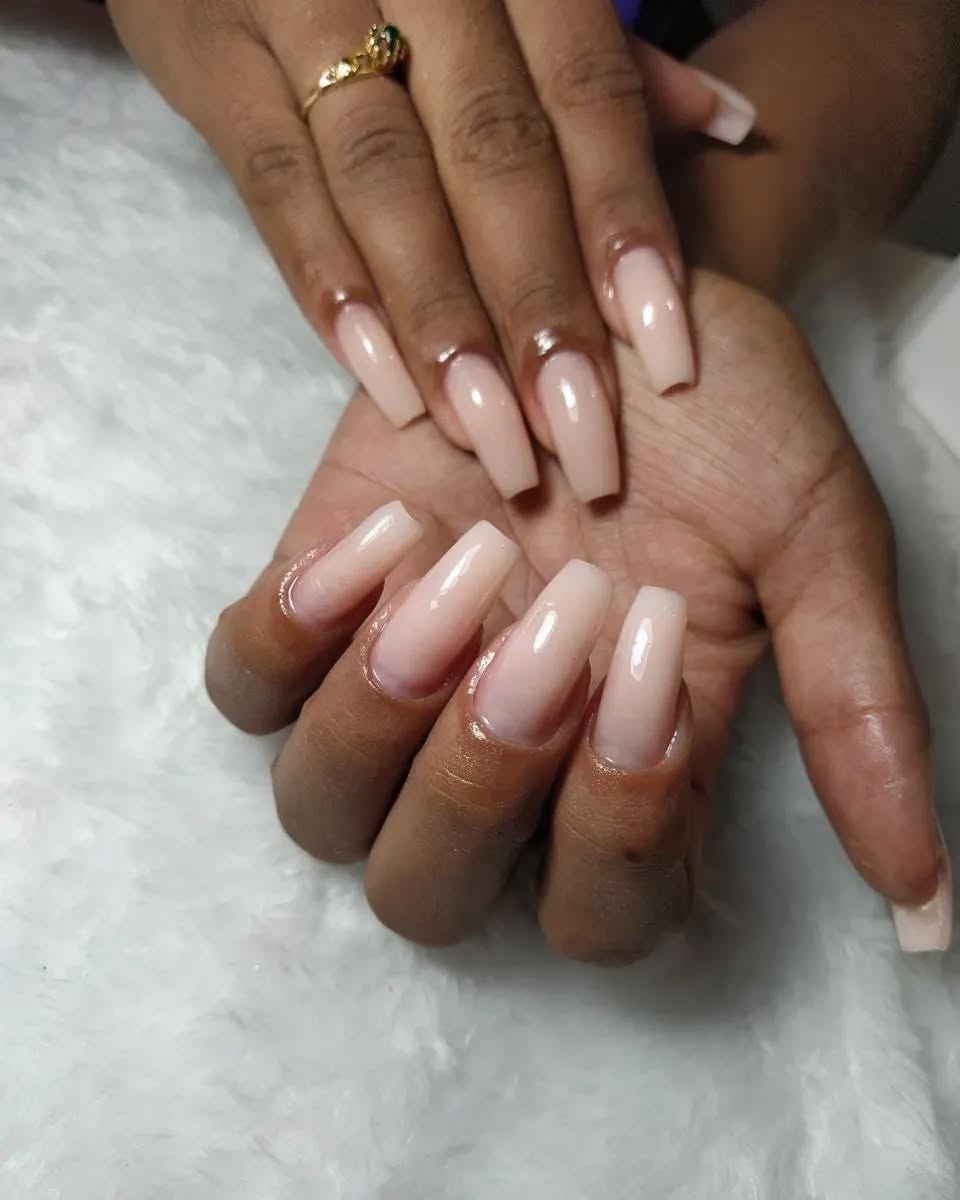 Manicure no Centro de Belo Horizonte – Romário Cabeleireiros Manicure no Centro de Belo Horizonte – Romário Cabeleireiros
