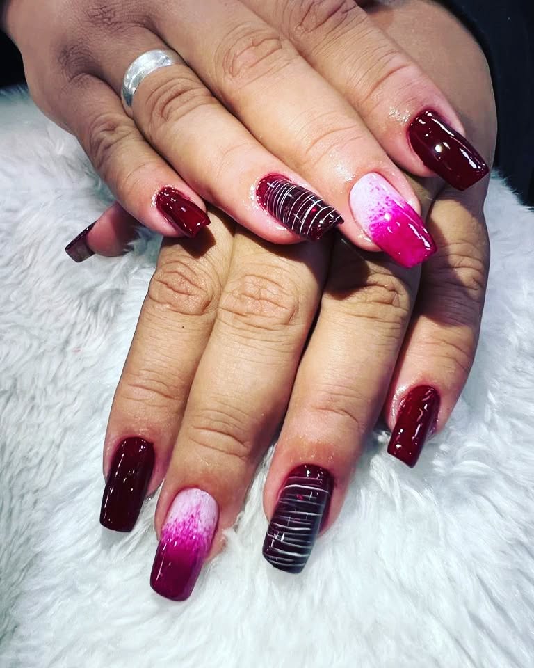Manicure no Centro de Belo Horizonte – Romário Cabeleireiros Manicure no Centro de Belo Horizonte – Romário Cabeleireiros